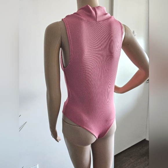 DUSTY ROSE Bodysuit - Picture 7 of 12